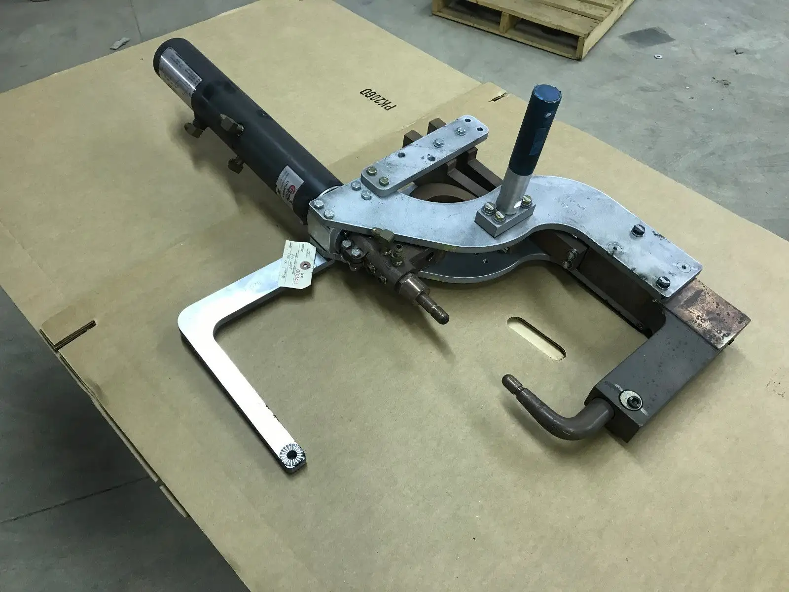 Used TG Systems Resistance Robot Weld Gun, Spot, Sting, Stud Gun Type Welders Michigan US | Maverick Industrial Sales #1401368