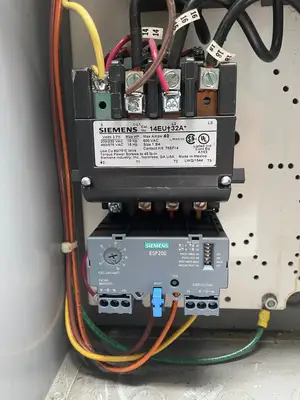 USED SIEMENS THREE PHASE COMBINATION MAGNETIC STARTER