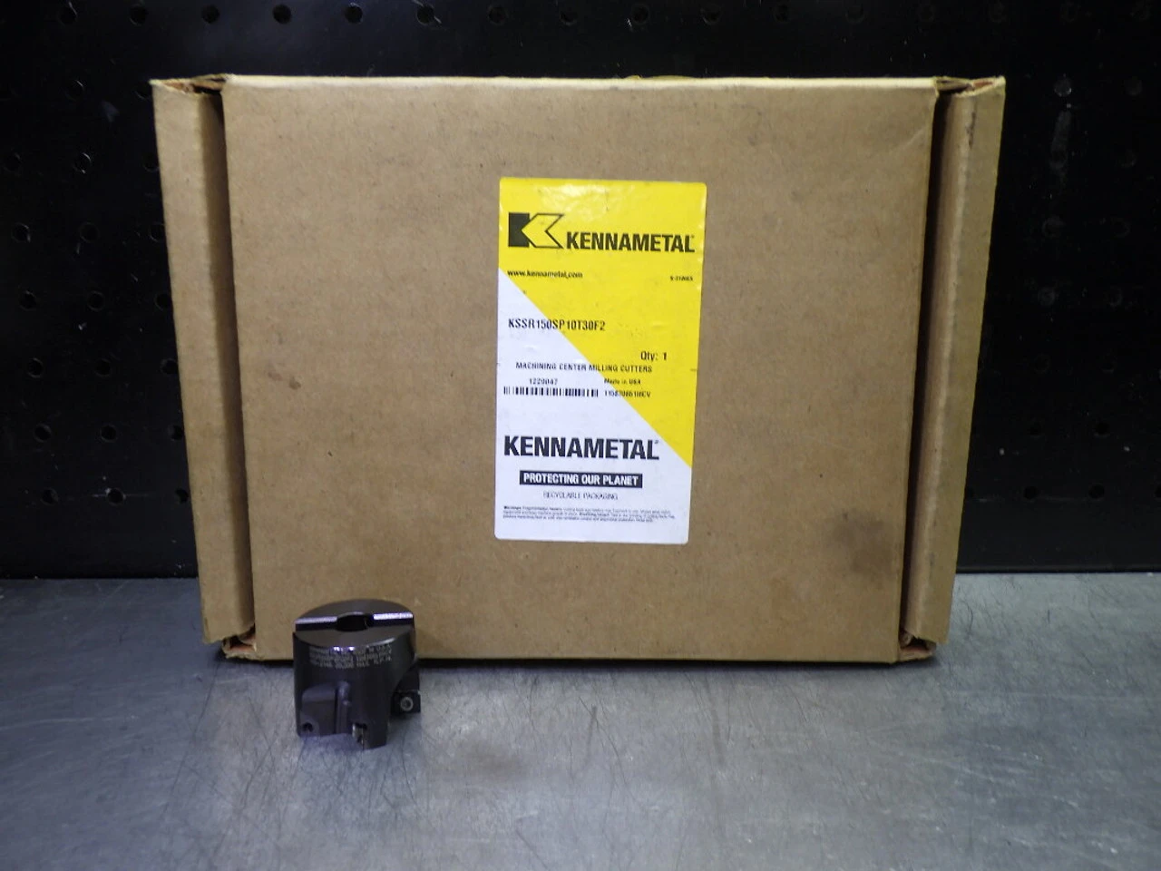 Kennametal 1.5" Indexable Facemill 1/2" Arbor KSSR150SP10T30F2 (LOC2148D)