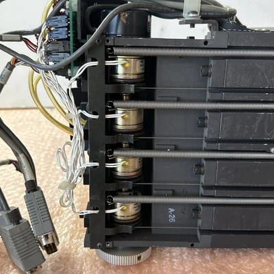 USED Universal Instruments 44295103