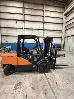 2023 DOOSAN G45S-7 Forklifts | ListingHippo (3)