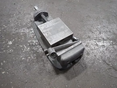 Bridgeport 6" Vise