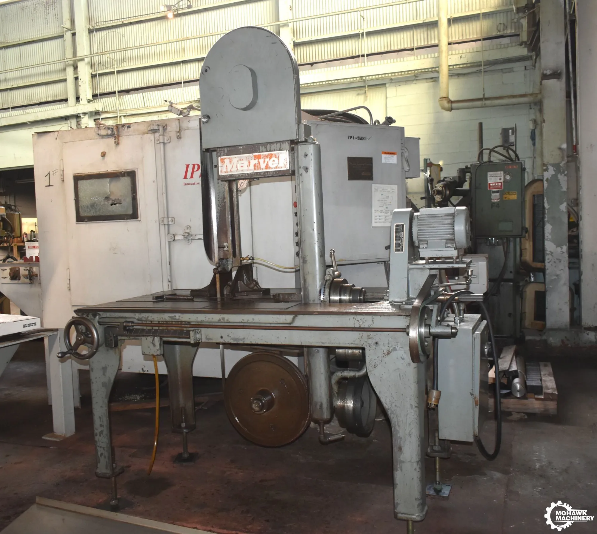18” x 18” MARVEL ARMSTRONG BLUM “8" TILTING-HEAD VERTICAL BAND SAW