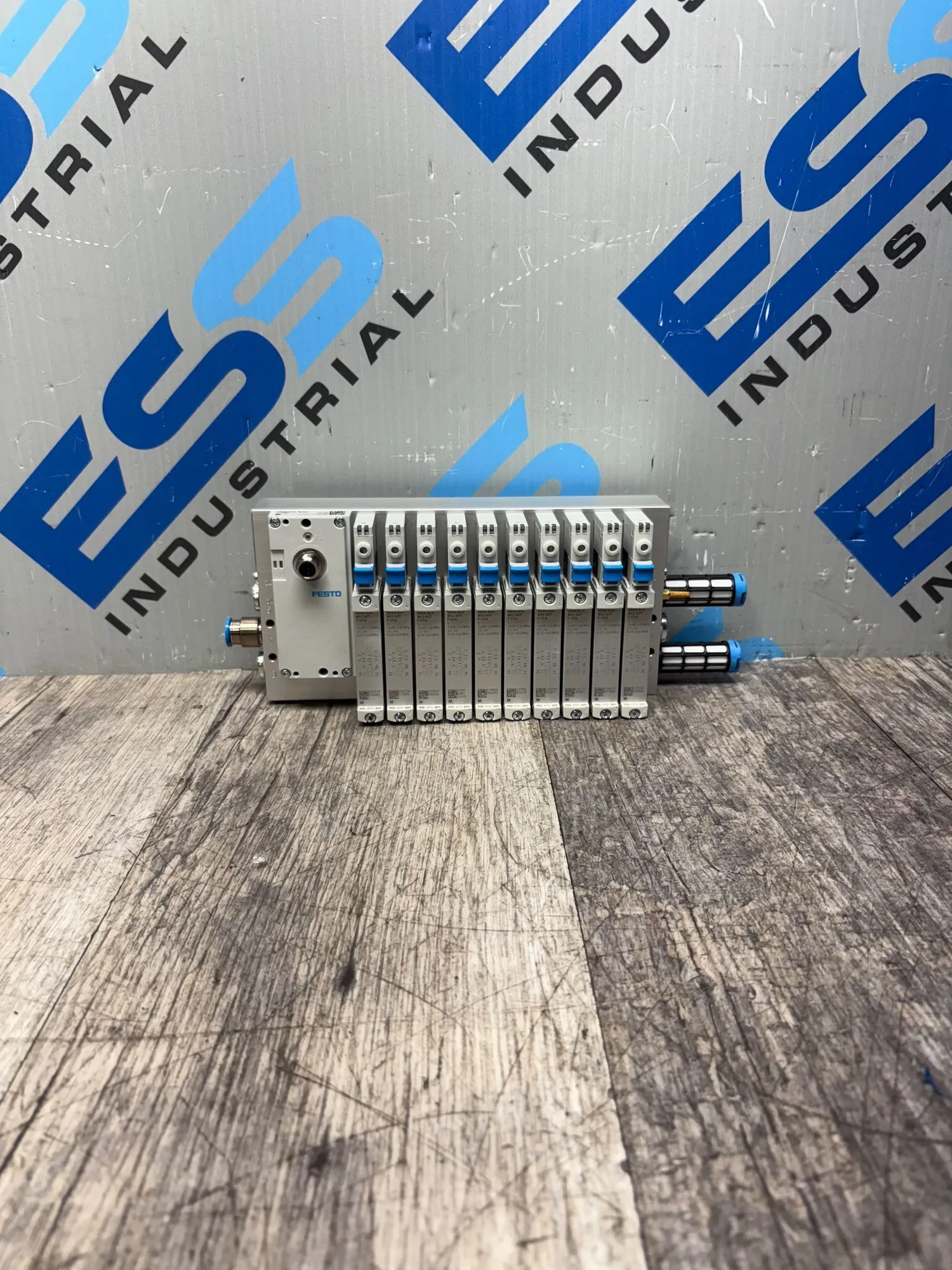 USED Festo VTUG-14-VRPT-B1Y-Q10L-UR-Q6SU-10M