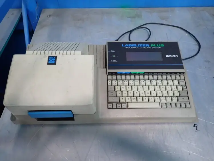 Used BRADY LABEL AND SIGN MAKER M Label Printers Ohio US | HGR 24 #915938