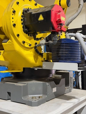 2020 FANUC M-410iC/185 4 Axis Robots | K.B. Industries LLC (4)