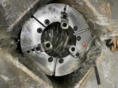 BTC 25″ Three Jaw Manual Chuck, 12.5″ Bore – NEW
