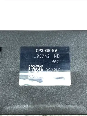USED FESTO CONNECTION BLOCK MANIFOLD 8X M8 PORTS 195706