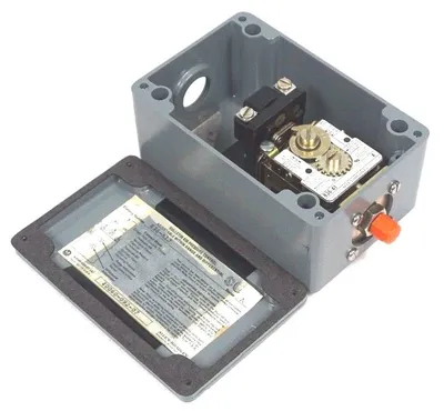 NEW ALLEN BRADLEY 836-A1J ADJUSTABLE PRESSURE SWITCH SER.A 836A1J