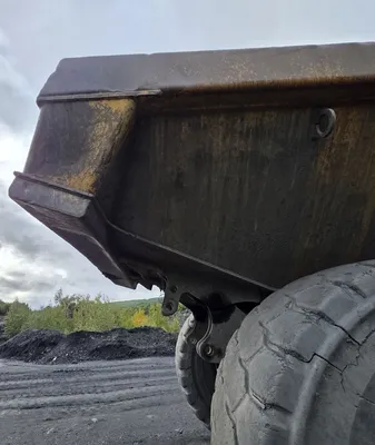 2006 KOMATSU HM400-1L Articulating Dump Trucks | Iron Listing (24)
