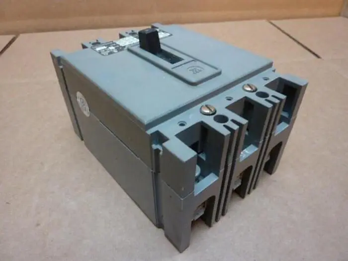 Used WESTINGHOUSE HFB3015 Circuit Breakers Michigan US | Ideal Machinery #600690