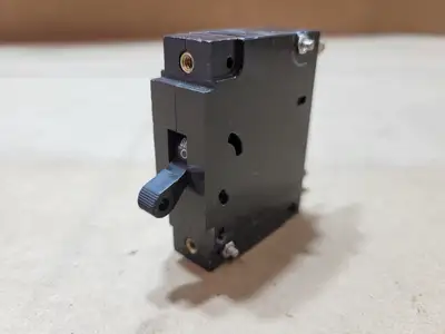Used HEINEMANN AM3S-D3-LAA02JDAW Circuit Breakers British Columbia CA | Lenmark #1488968