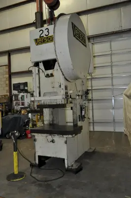 1984 VERSON 150-OBG OBI / Gap Frame Press | Universal Press & Machinery (UPM) (2)