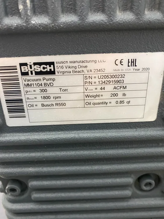 Used 2020 BUSCH MINK MM1104 BVD Vacuum Pumps Quebec CA | LINARES DENTAL #730106