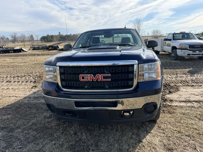 USED 2011 GMC 2500 HD