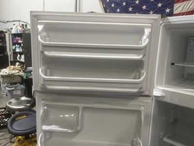 Used FRIGIDAIRE FREEZER ON TOP Refrigerators Michigan US | Miedema Asset Management Group #1322165