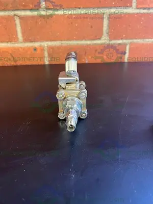 USED SWAGELOK STAINLESS STEEL BALL VALVE  W/ 3/4" THREADED FITTING