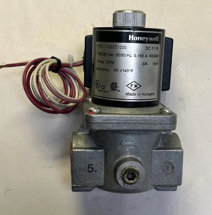 Used HONEYWELL V4295S1005 Solenoid Valves Ohio US | Surplus Asset Holdings #1234396