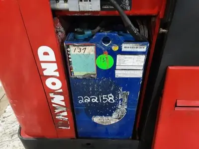 USED 2018 RAYMOND 560-OPC30TT