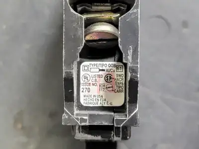 USED SQUARE D QOB120