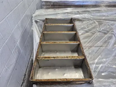 Commercial 5-Loaf Bread Pan