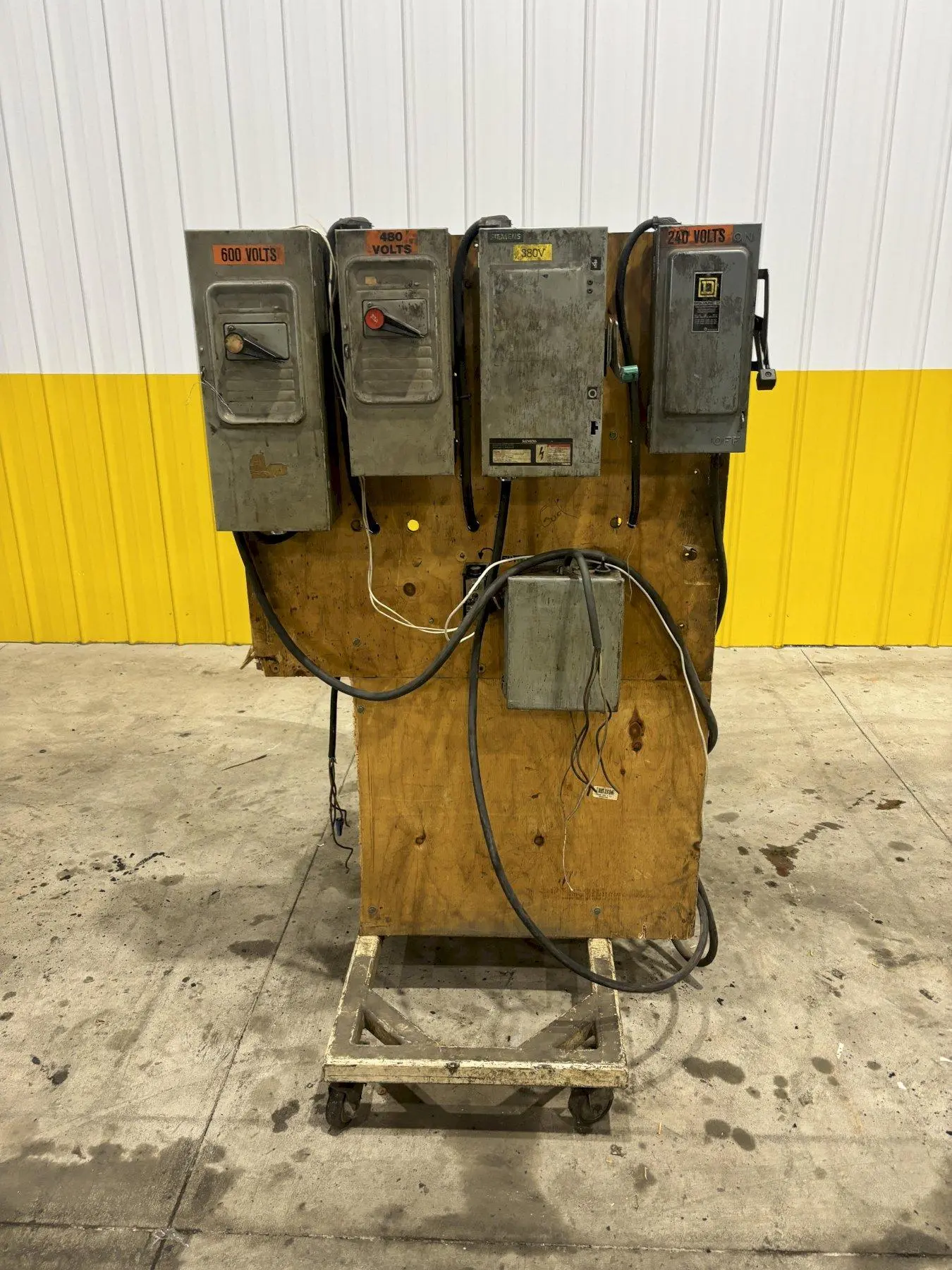 240/380/460 --> 600v x 35 KVA HOMMAND TRANSFORMER PORTABLE POWER UNIT AND SWITCHBOXES : STOCK #21008