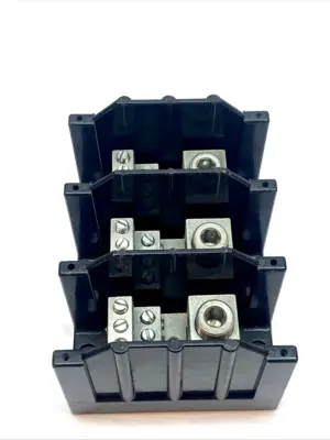 | Cooper Bussmann 16323-3 Power Distribution Block 310A 600V 3-Pole - Used