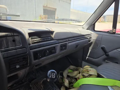 1997 Ford F250 Flatbed Pickup (LOCATION: Batavia, OH)