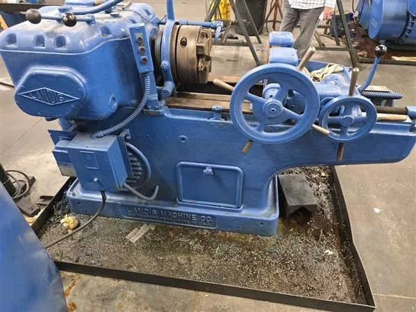 Used LANDIS SINGLE SPINDLE THREAD CUTTER Thread Rollers New York US | Barbarotto Int'l Sales Corp #1333375
