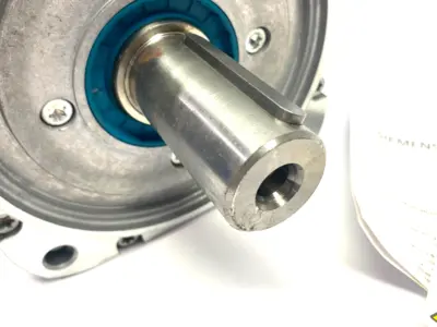 USED SIEMENS SIMOTICS S SYNCHRONOUS MOTOR 1FK7-CT PN=5.2KW