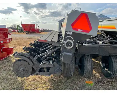 Used CRUSTBUSTER _UNKNOWN_ No-Till Drills Iowa US | Keast Enterprises #1360247