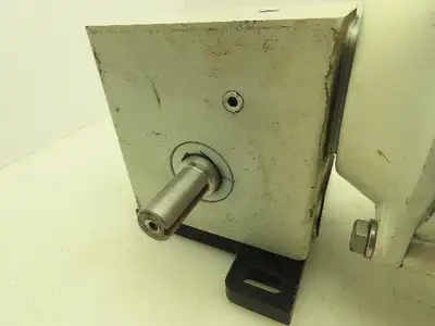 Hub City 0220-76836 Gearmotor Speed Reducer 10:1 Right Angle 172 RPM 1/2Hp 3Ph