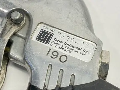 USED TERRA UNIVERSAL CLEANROOM IONIZING BLOW-OFF GUN