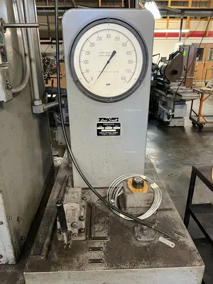 1983 LOUIS SMALL 600 Ton Compression Machine | Levy Recovery Group (9)