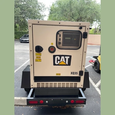 USED 2019 CATERPILLAR XQ35