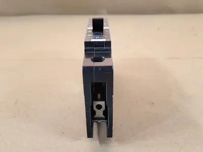 USED SQUARE D EDB16015