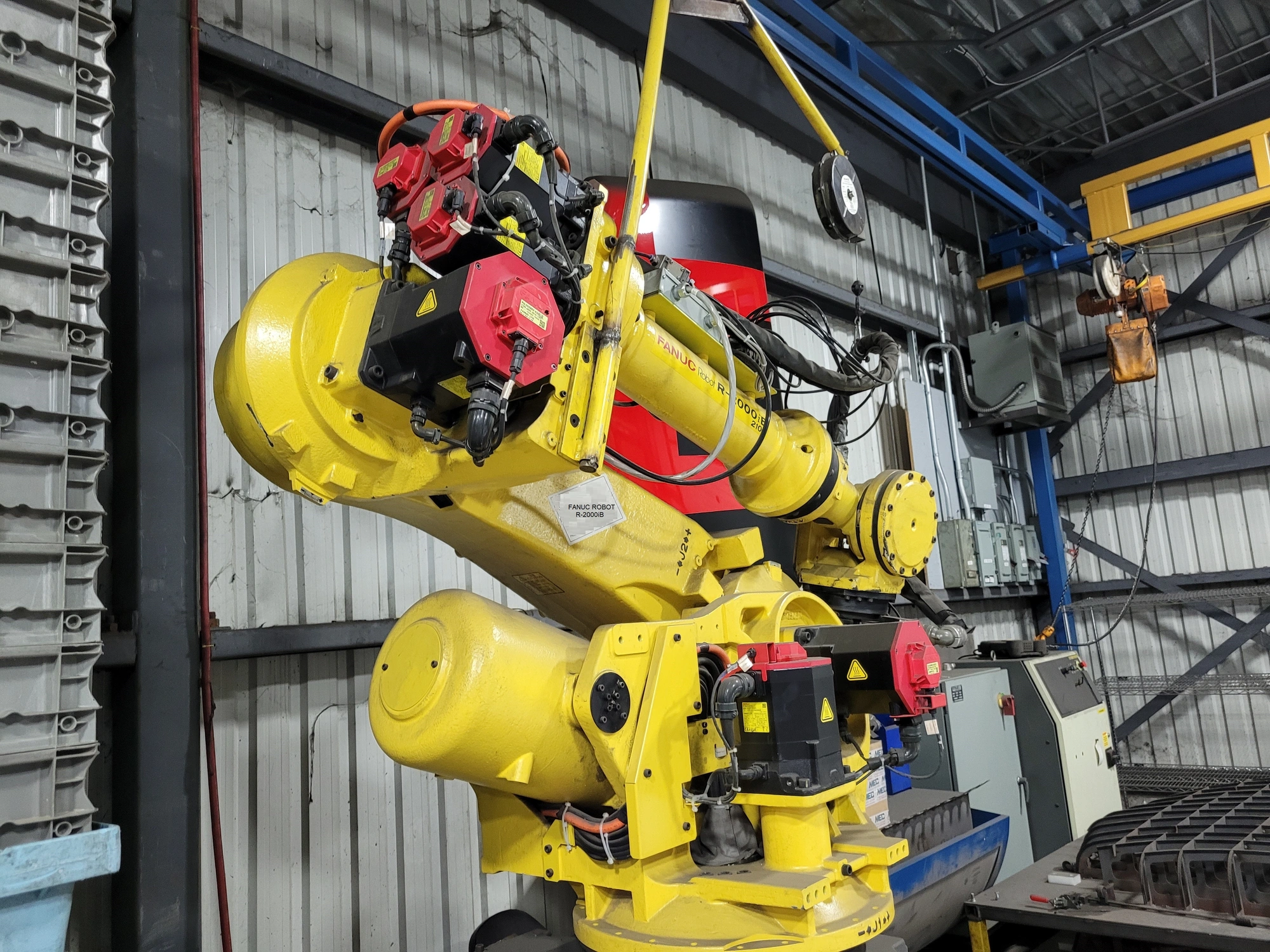 USED 2010 FANUC 1 R2000IB R30IA