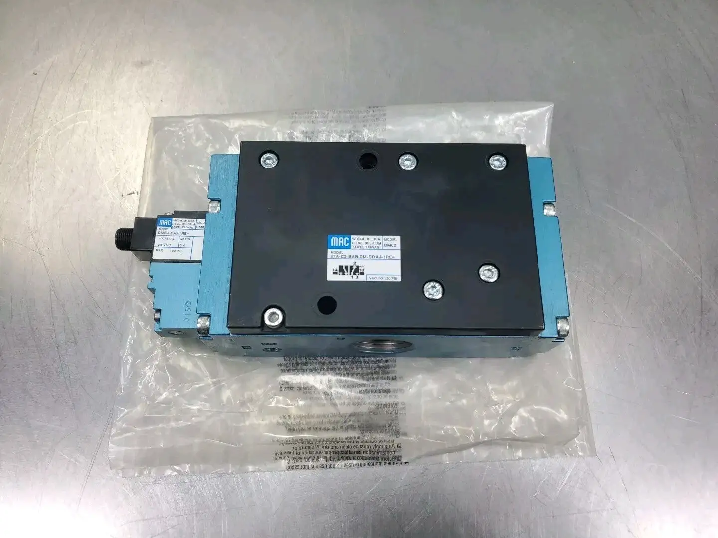 MAC 67A-A2-BAB-DM-DDAJ-1RE= Manifold w/DMB-DDAJ-1RE= Solenoid. 6A-11
