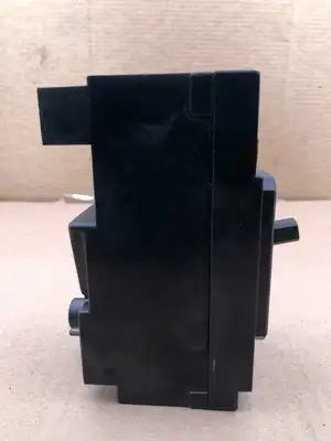 I-T-E 15A 2 Pole Circuit Breaker 480VAC 250VDC EH2-B015