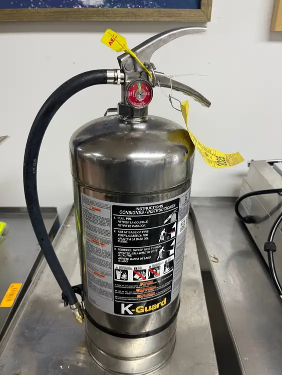 Used K-Guard Ansul 434909 K01-3 K-Guard Fire Extinguisher, 1.6 gal Class K Fire Extinguishers Illinois US | Falcon Restaurant Supply #1375525
