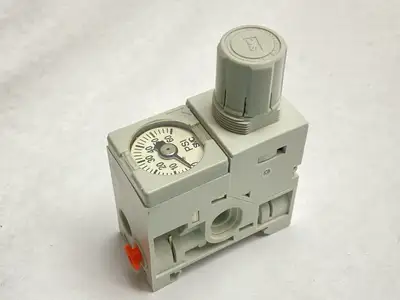 Used SMC Compact Manifold Pressure Regulator Block 1/4" Air Pressure Regulators Michigan US | Maverick Industrial Sales #1392391
