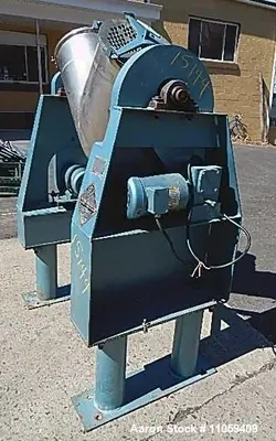 Used PATTERSON KELLEY 2 CU.FT Double Cone - V Mixers Illinois US | Aaron Equipment #1454303