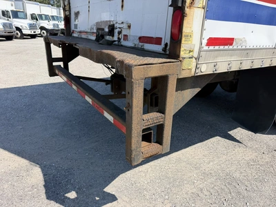Used 2005 INTERNATIONAL 4300 SBA4X2 Box trucks Indiana US | Miedema Asset Management Group #1414578