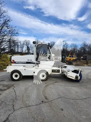 USED 2011 ROADTEC FB85
