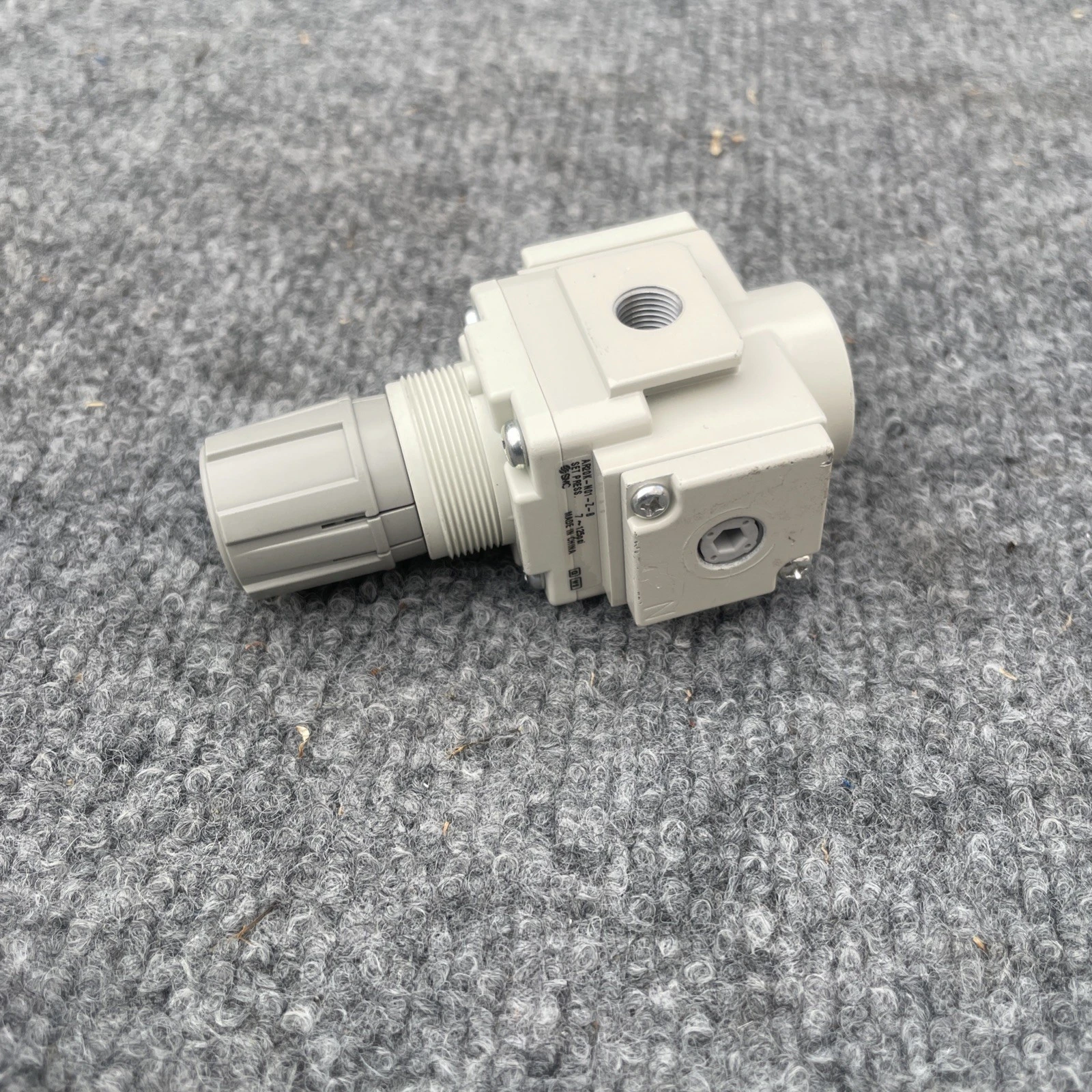New | in-Stock SMC AR20K-N01-Z-B Air Pressure Regulators California US | Davliegogo LLC #1705555