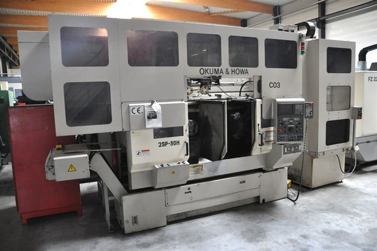 Used OKUMA 2SP-30H TWIN SPINDLE CNC + GANTRY ROBOT CNC Lathes BE | Apt International N.V #361755