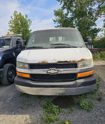 2004 CHEVROLET EXPRESS 3500 Van | Iron Listing (2)