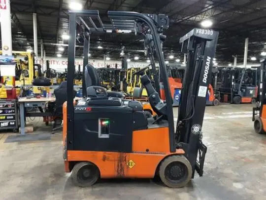 USED 2019 DOOSAN BC15S-5