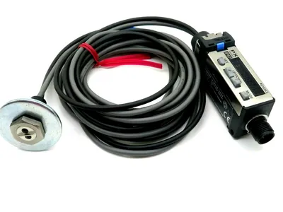 NEW KEYENCE PX-10CP PHOTOELECTRIC SENSOR W/CABLE PX10CP