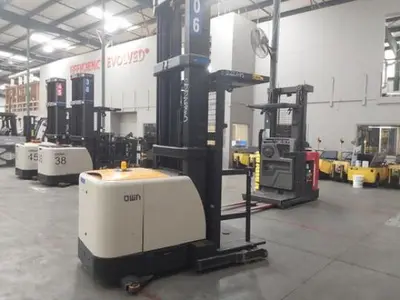 USED 2019 CROWN SP4050-30
